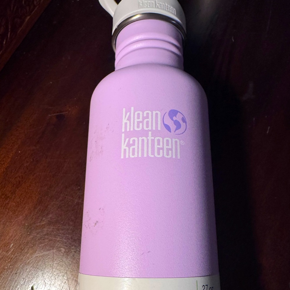 NEW Kleen Kanteen water bottle with sportcap